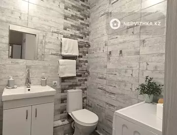 2-комнатная квартира, этаж 6 из 13, 42 м², посуточно