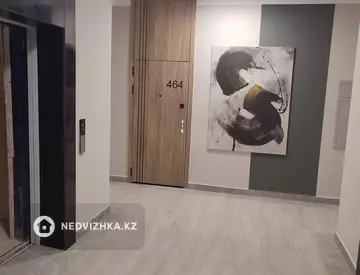 2-комнатная квартира, этаж 4 из 18, 38 м²
