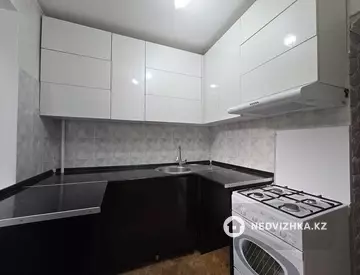 3-комнатная квартира, этаж 3 из 5, 59 м²