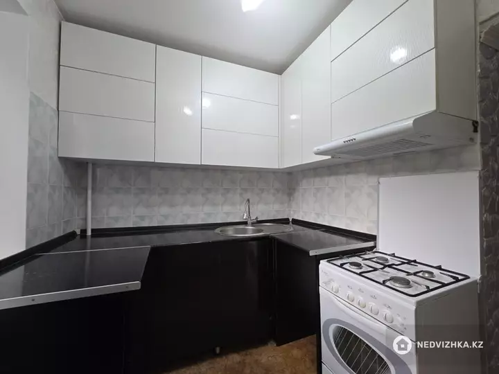59.2 м², 3-комнатная квартира, этаж 3 из 5, 59 м², изображение - 1
