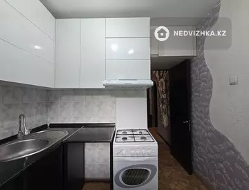 3-комнатная квартира, этаж 3 из 5, 59 м²