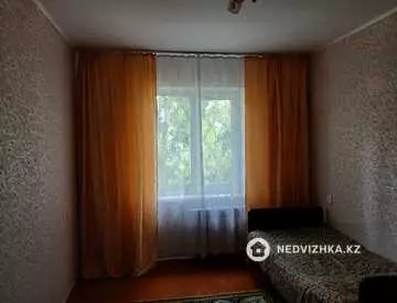 3-комнатная квартира, этаж 3 из 5, 64 м²