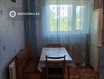 3-комнатная квартира, этаж 3 из 5, 64 м²