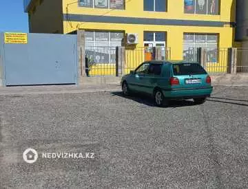 Здание, 2 этажа, 420 м²