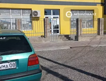 Здание, 2 этажа, 420 м²