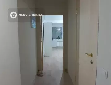 2-комнатная квартира, этаж 4 из 5, 56 м², на длительный срок