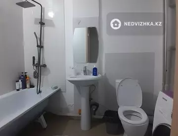 2-комнатная квартира, этаж 4 из 5, 56 м², на длительный срок