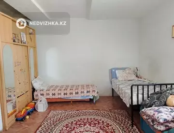 1-комнатная квартира, этаж 2 из 5, 59 м²
