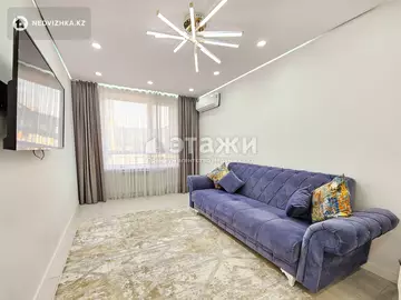 2-комнатная квартира, этаж 15 из 18, 52 м², на длительный срок