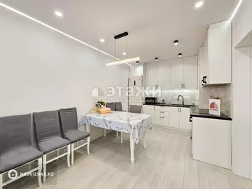 2-комнатная квартира, этаж 15 из 18, 52 м², на длительный срок
