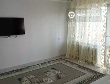 1-комнатная квартира, этаж 4 из 5, 35 м², на длительный срок
