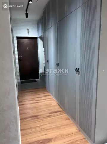 2-комнатная квартира, этаж 8 из 9, 58 м²