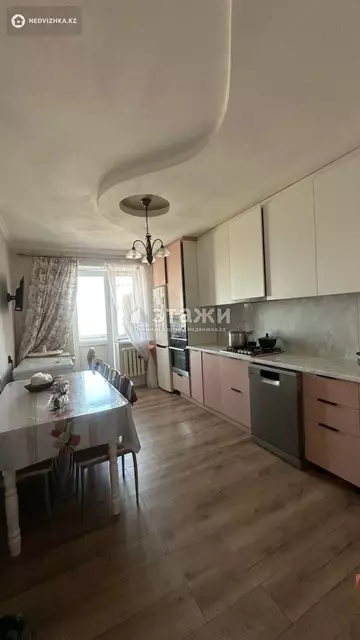 4-комнатная квартира, этаж 7 из 9, 100 м²