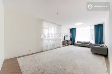 5-комнатная квартира, этаж 8 из 8, 180 м²