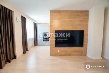 3-комнатная квартира, этаж 14 из 14, 93 м²