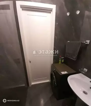 2-комнатная квартира, этаж 3 из 9, 69 м²