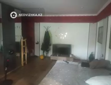 2-комнатная квартира, этаж 3 из 4, 61 м²