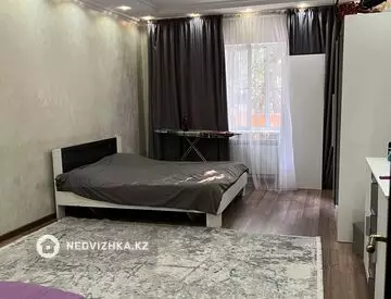 2-комнатная квартира, этаж 1 из 9, 94 м²