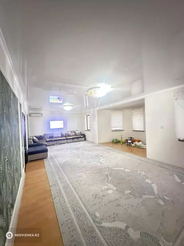 176 м², 7-комнатный дом, 8 соток, 176 м², изображение - 1