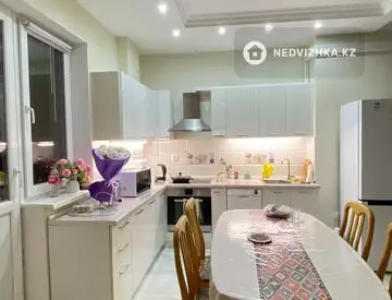 2-комнатная квартира, этаж 9 из 15, 53 м²