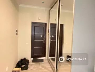 2-комнатная квартира, этаж 9 из 15, 53 м²