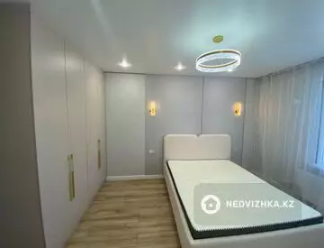 2-комнатная квартира, этаж 10 из 14, 53 м²