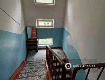 3-комнатная квартира, этаж 4 из 4, 55 м²