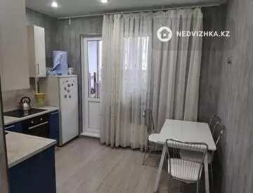 1-комнатная квартира, этаж 3 из 5, 38 м², на длительный срок