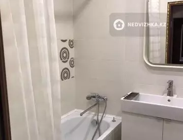 1-комнатная квартира, этаж 3 из 5, 38 м², на длительный срок