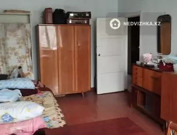3-комнатная квартира, этаж 2 из 4, 73 м²