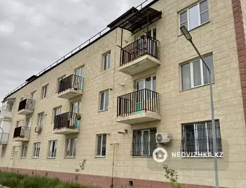 1-комнатная квартира, этаж 3 из 3, 39 м²