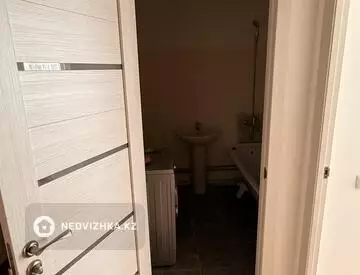 2-комнатная квартира, этаж 2 из 9, 48 м²