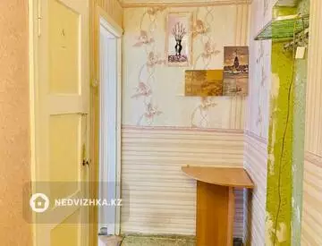 2-комнатная квартира, этаж 3 из 4, 44 м²
