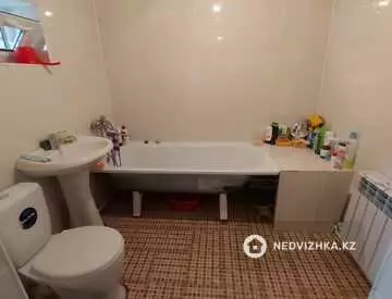 4-комнатный дом, 5 соток, 68 м²