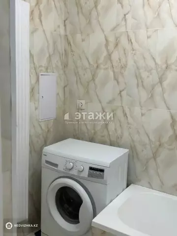 2-комнатная квартира, этаж 10 из 10, 55 м²