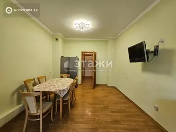 3-комнатная квартира, этаж 2 из 12, 130 м²