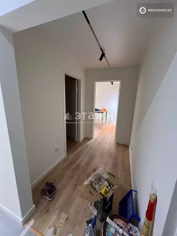 2-комнатная квартира, этаж 1 из 9, 43 м²