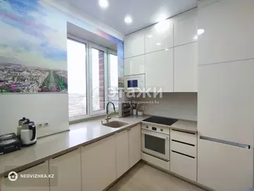 3-комнатная квартира, этаж 9 из 10, 88 м²