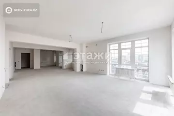 4-комнатная квартира, этаж 7 из 7, 190 м²