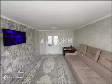 2-комнатная квартира, этаж 4 из 5, 60 м²
