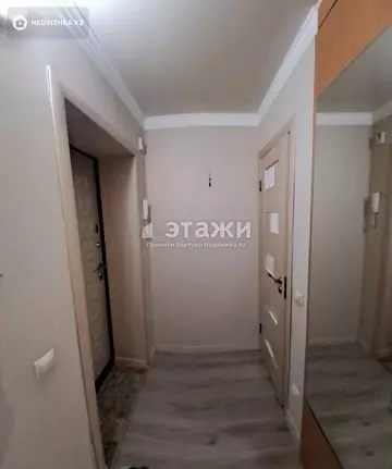 2-комнатная квартира, этаж 4 из 5, 42 м²