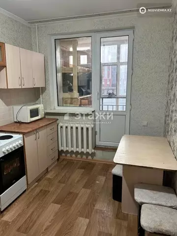 2-комнатная квартира, этаж 2 из 12, 59 м²
