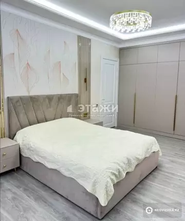 3-комнатная квартира, этаж 9 из 10, 80 м²