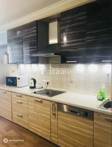 3-комнатная квартира, этаж 10 из 19, 84 м²