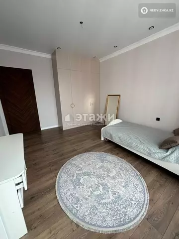 3-комнатная квартира, этаж 9 из 9, 98 м²