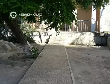 2-комнатная квартира, этаж 1 из 5, 43 м²