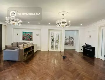 214 м², 3-комнатная квартира, этаж 2 из 6, 214 м², изображение - 1