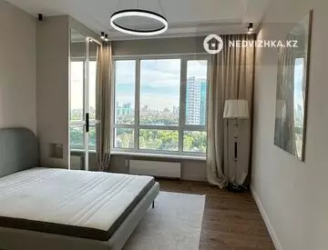 3-комнатная квартира, этаж 8 из 22, 110 м²