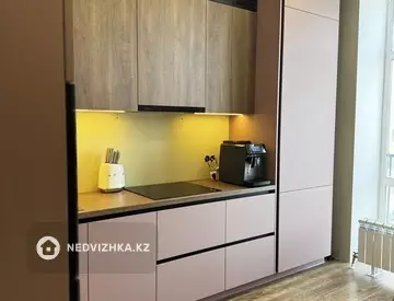 2-комнатная квартира, этаж 10 из 10, 70 м²