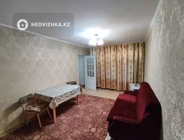 2-комнатная квартира, этаж 2 из 4, 47 м², на длительный срок